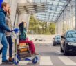 Stressfreie Anreise: Die besten Optionen für den Weg zum Flughafen mit der Familie (Foto: AdobeStock - 125851659 Yakobchuk Olena)